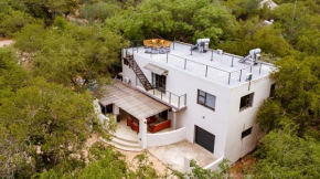 Jackals Dream - Self Catering Villa bordering Kruger National Park